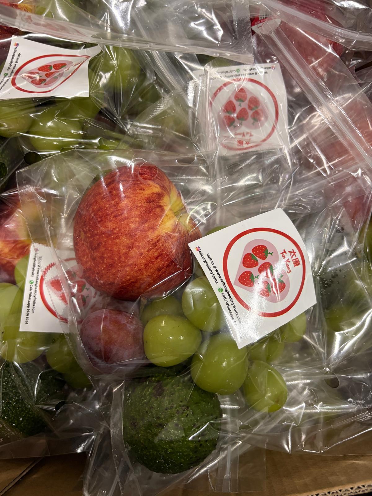 Corporate fruit packs