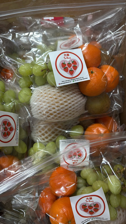 Corporate fruit packs