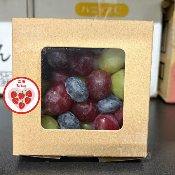 "Thank you berry much" Fruit Box